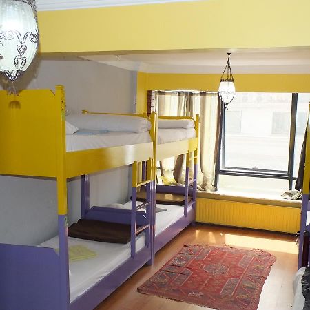 Istiklal Hostel New Istanbul Bagian luar foto