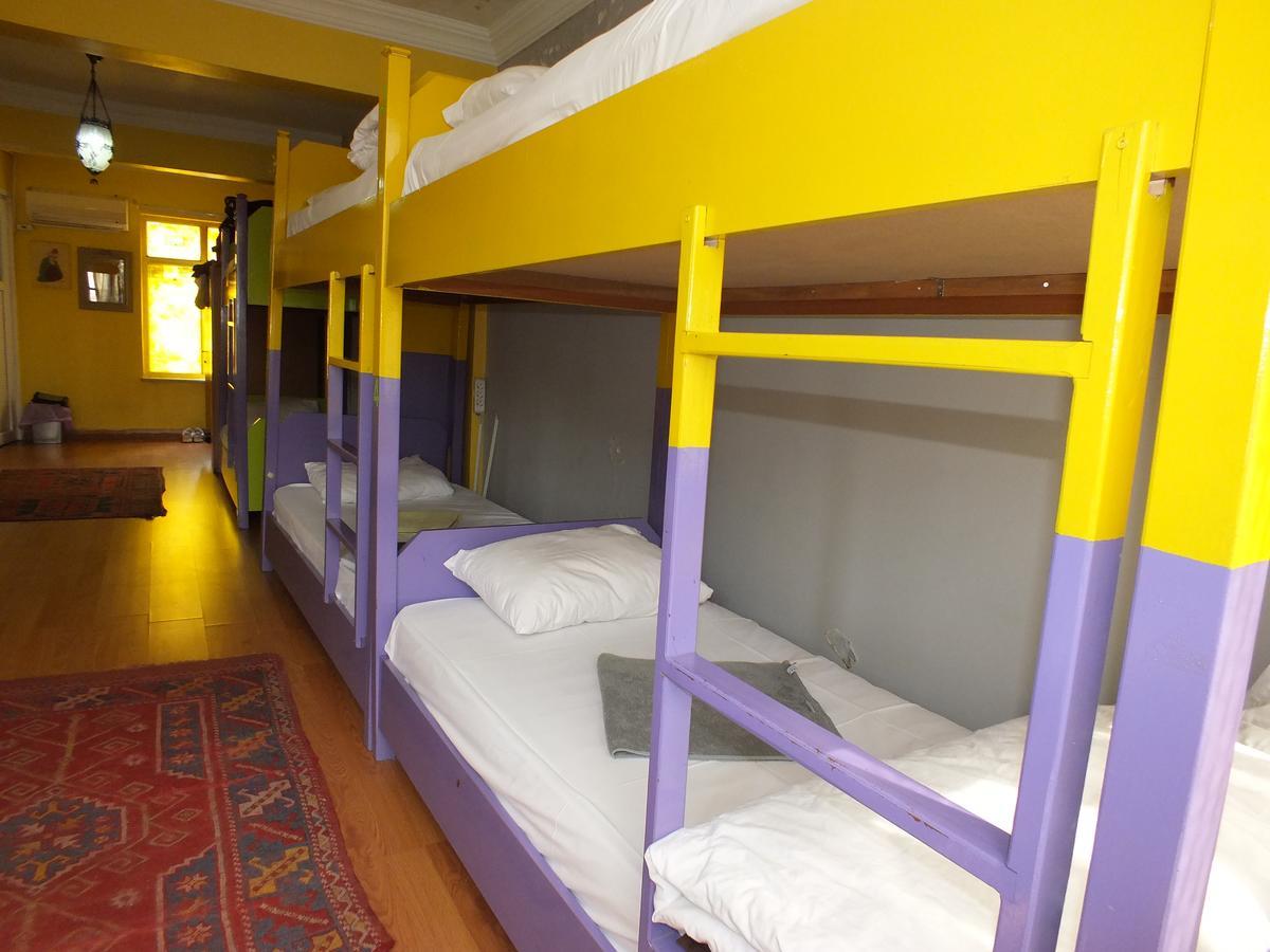 Istiklal Hostel New Istanbul Bagian luar foto